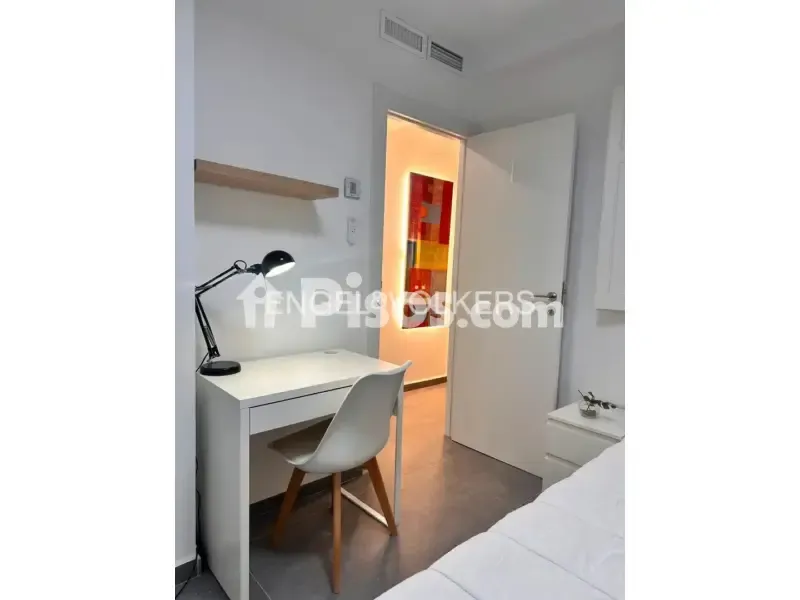 Magamistoad - Modern Flat with Patio in Mestalla, Valencia