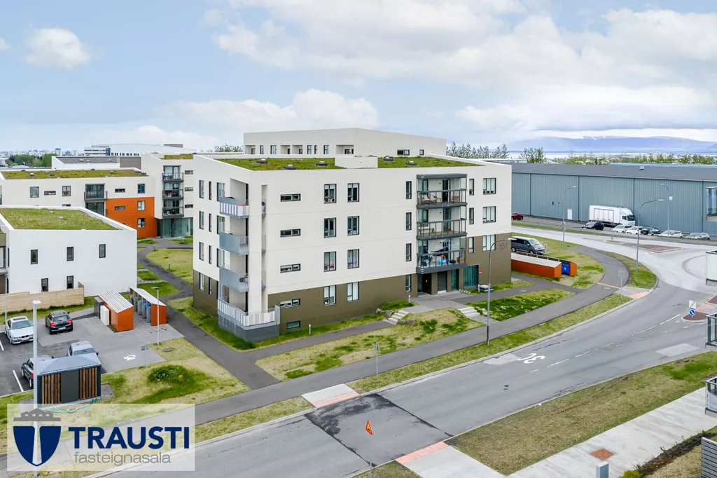Vue aérienne - Modern Apartment with Balcony in Árbær
