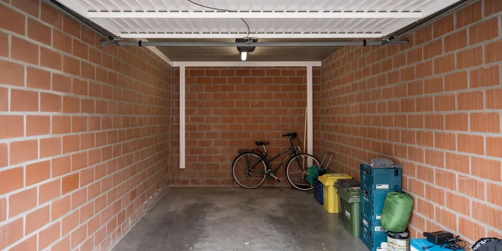 Garage - Appartement avec Terrasse à Balen