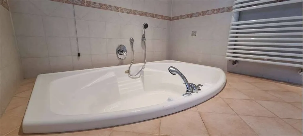 Salles de bain - Luxury Apartment with Private Garden in Rovereto
