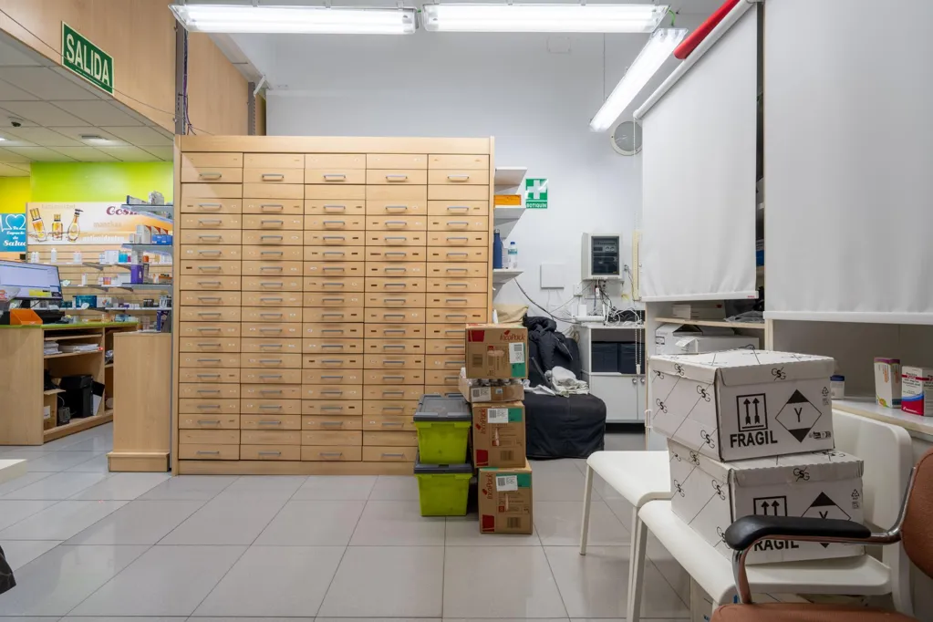 Office - Commercial Property with High Visibility in Almería