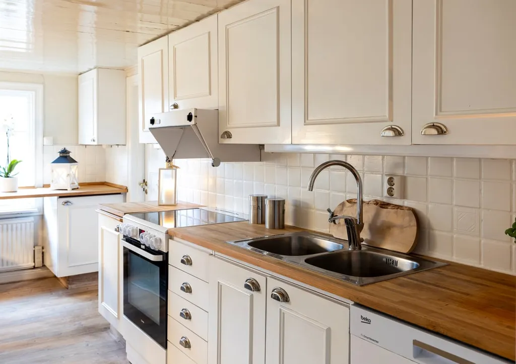Cuisine - Historic Captain's House with Stall in Kungsbacka