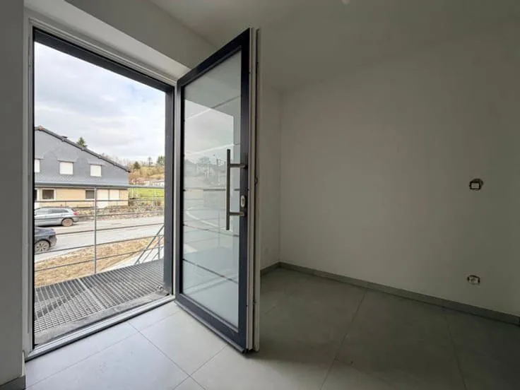 Rooms - New Duplex Flat with Equipped Kitchen in Straimont