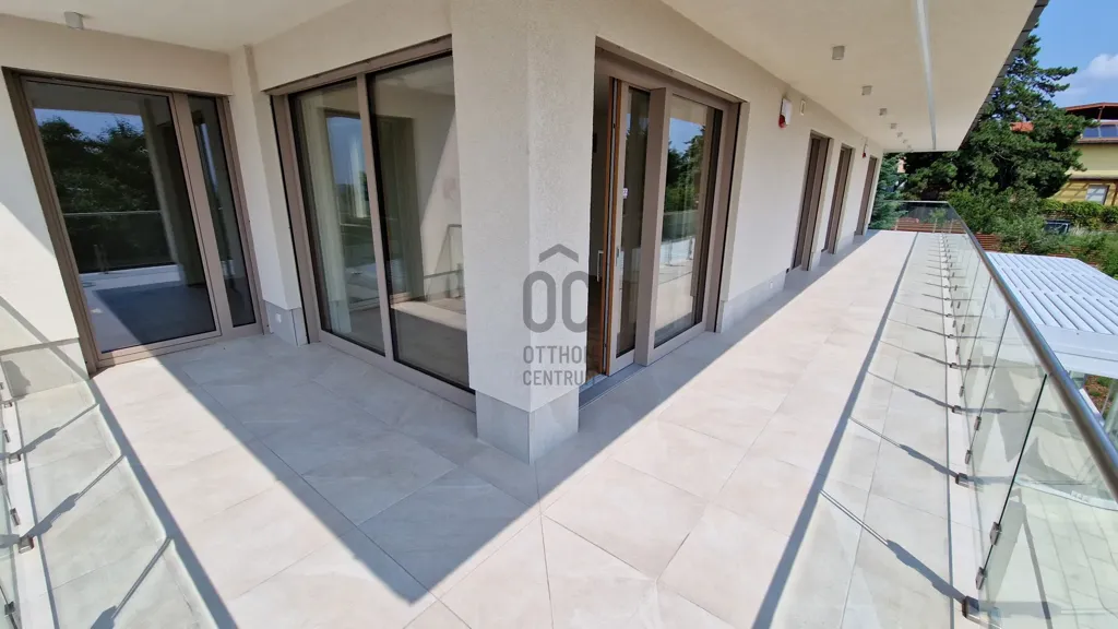 Rõdu - Luxury Duplex with Garden in Budapest III