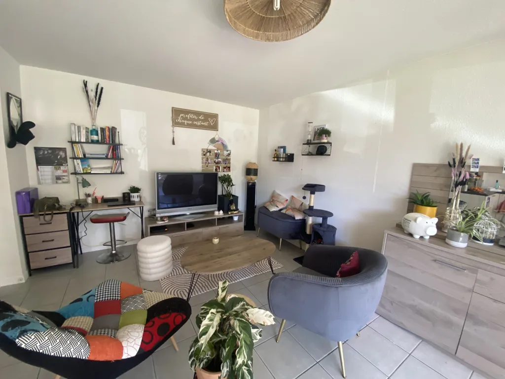 Soggiorno - 2-Bed Apartment with Balcony in Dax