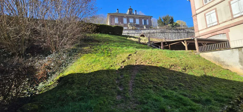 Extérieur - Bâtiment Professionnel Rénové à Fréland