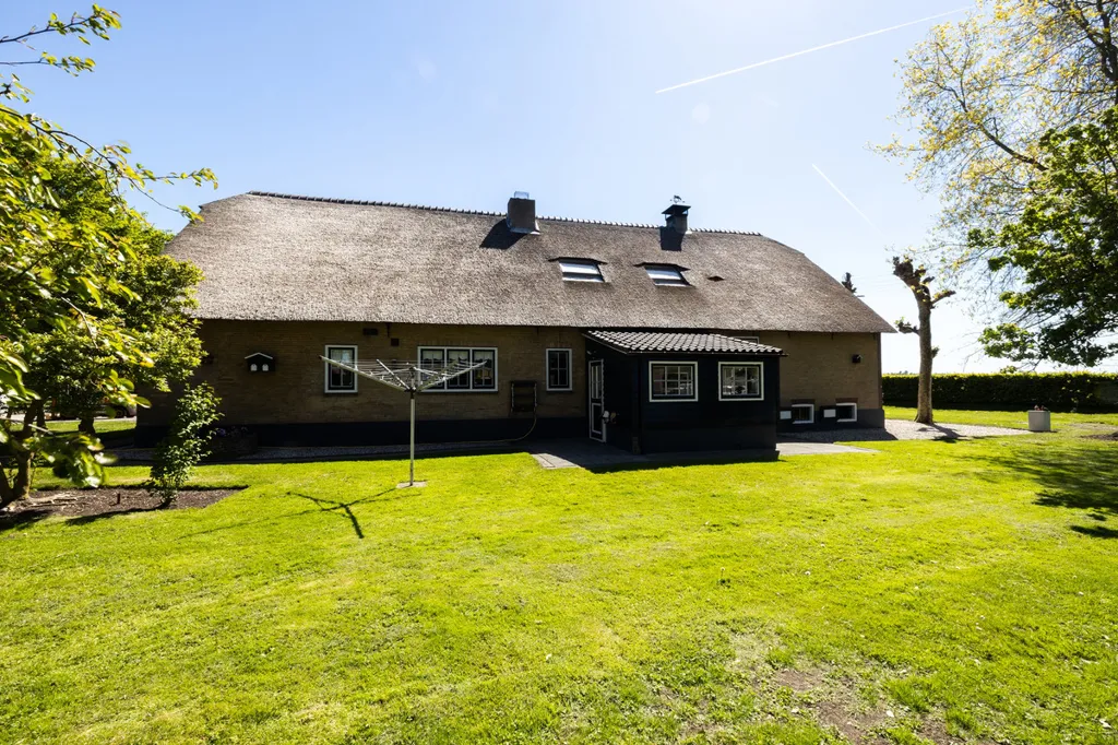 Välivaade - Nostalgic Farmhouse with Polder Views in Vlist
