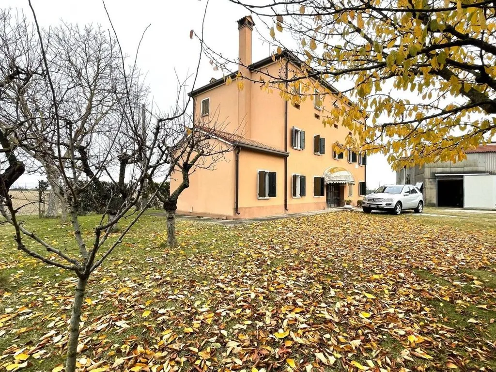 Välivaade - Historic Farmhouse with Pier in Jesolo