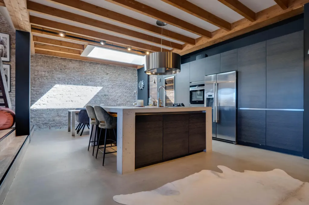 Köök - Renovated Gallery Flat with Rooftop in Coolhaven