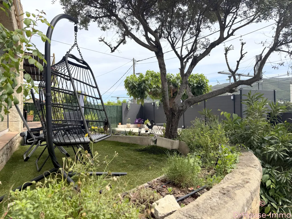 Jardin - Appartement Plain Pied avec Terrasse et Jardin à La Pomme