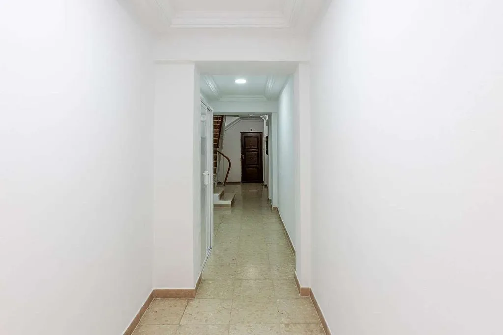 Esik - 3-Bedroom Flat in Motril Village