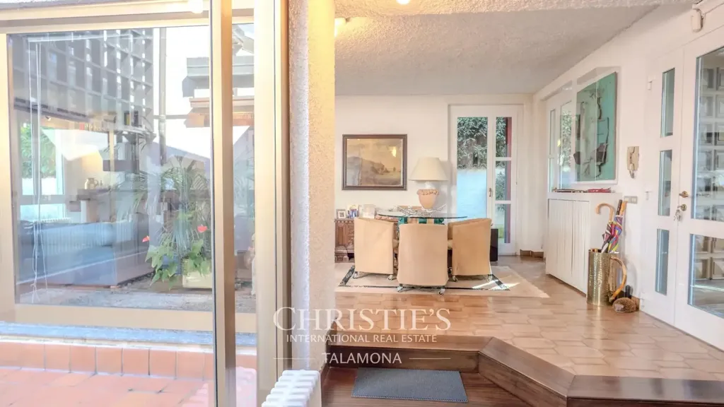 Terrace - Lakefront Villa with Private Park in Ranco
