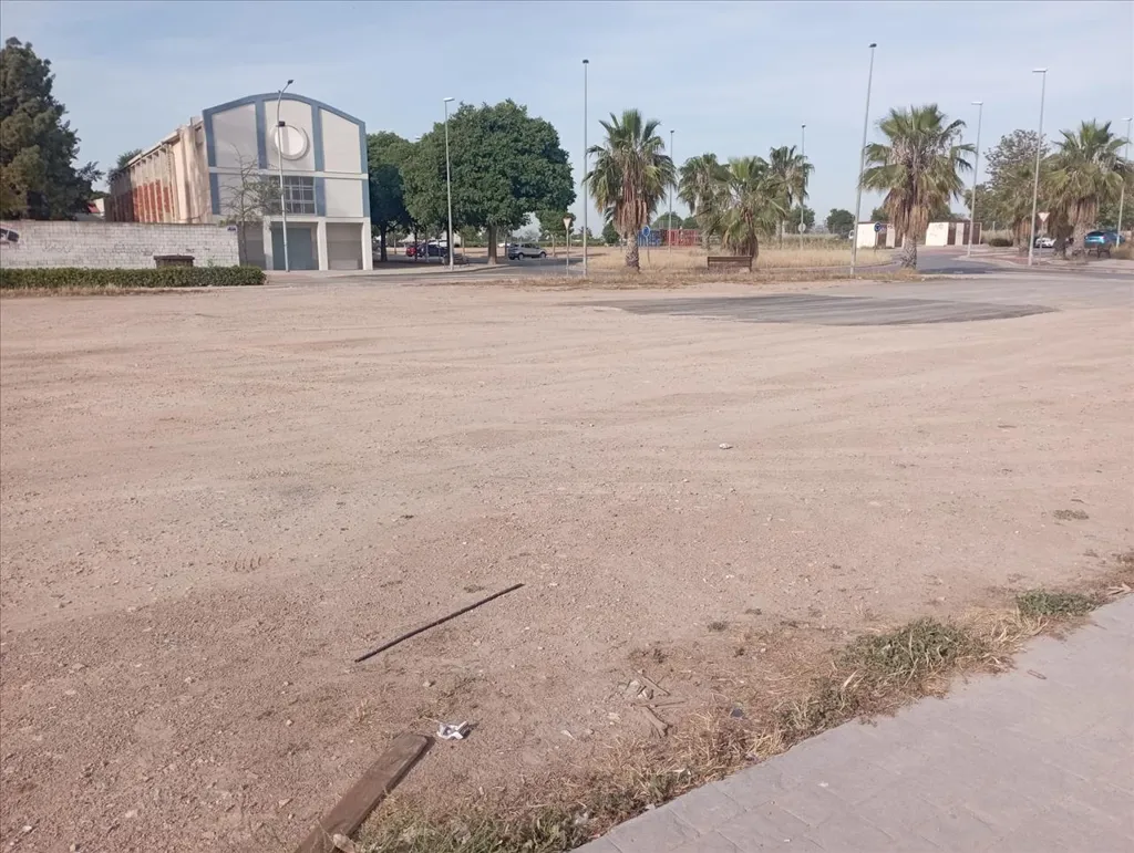 Jardin - Urban Plot with Development Potential in Massamagrell