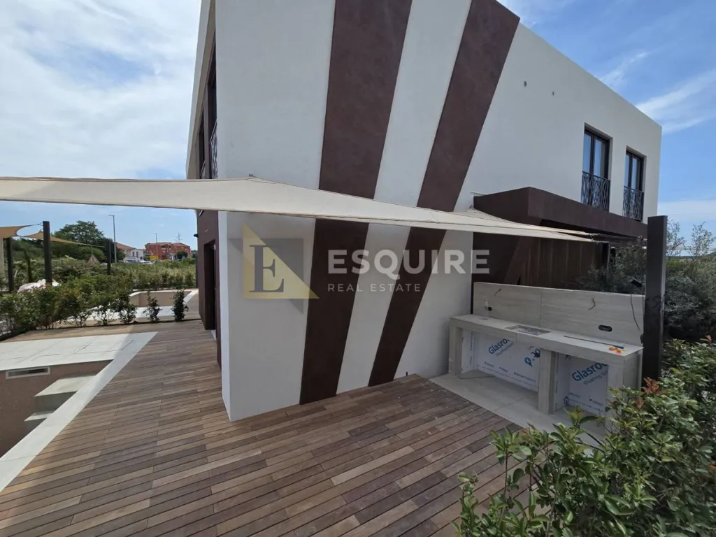 Terrass - Smart Home Villa with Private Pools in Nin