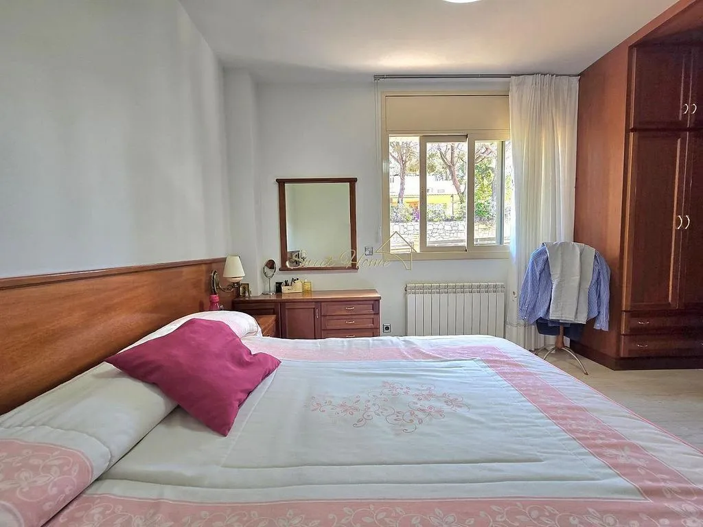 Magamistoad - Luxury House with Pool in Cabrils, Catalonia