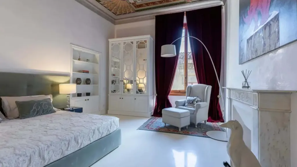 Bedrooms - Renaissance-Style Apartment with Terrace in Florence