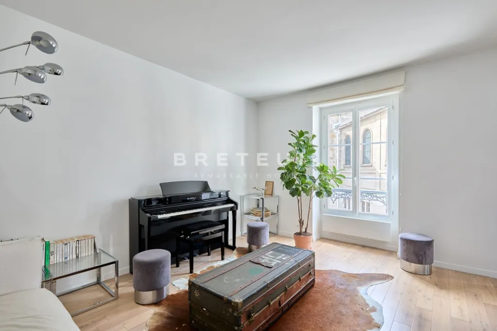 Elutuba - Refurbished 2-Bedroom Flat in Paris 18ème