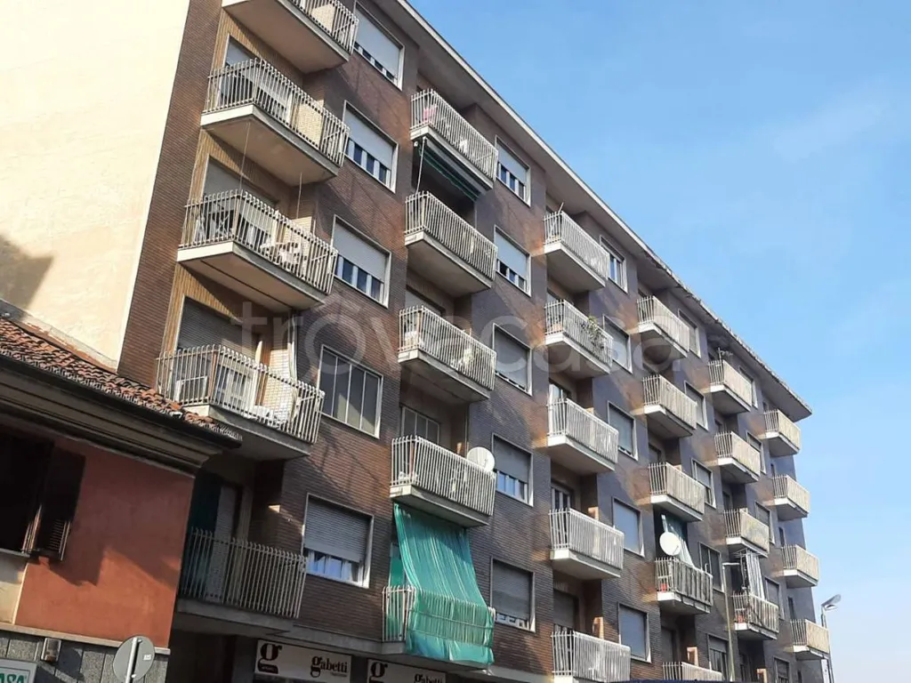 Exterior - Trilocale with Balcony in Nichelino