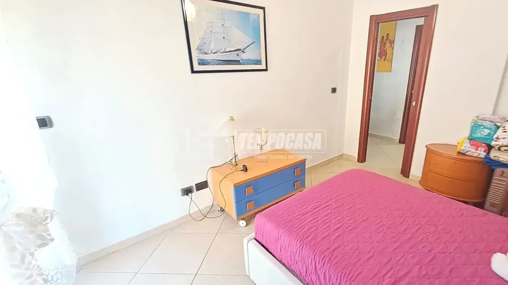 Magamistoad - Fully Renovated Apartment with Terrace in Adelfia