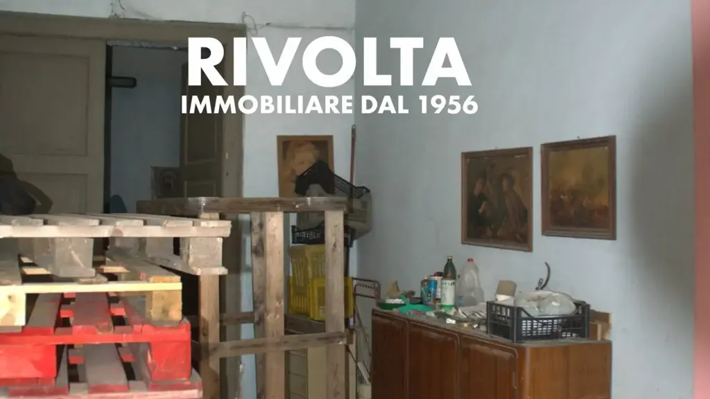 Pièces - Three-Storey House with Shop in San Giuseppe Vesuviano