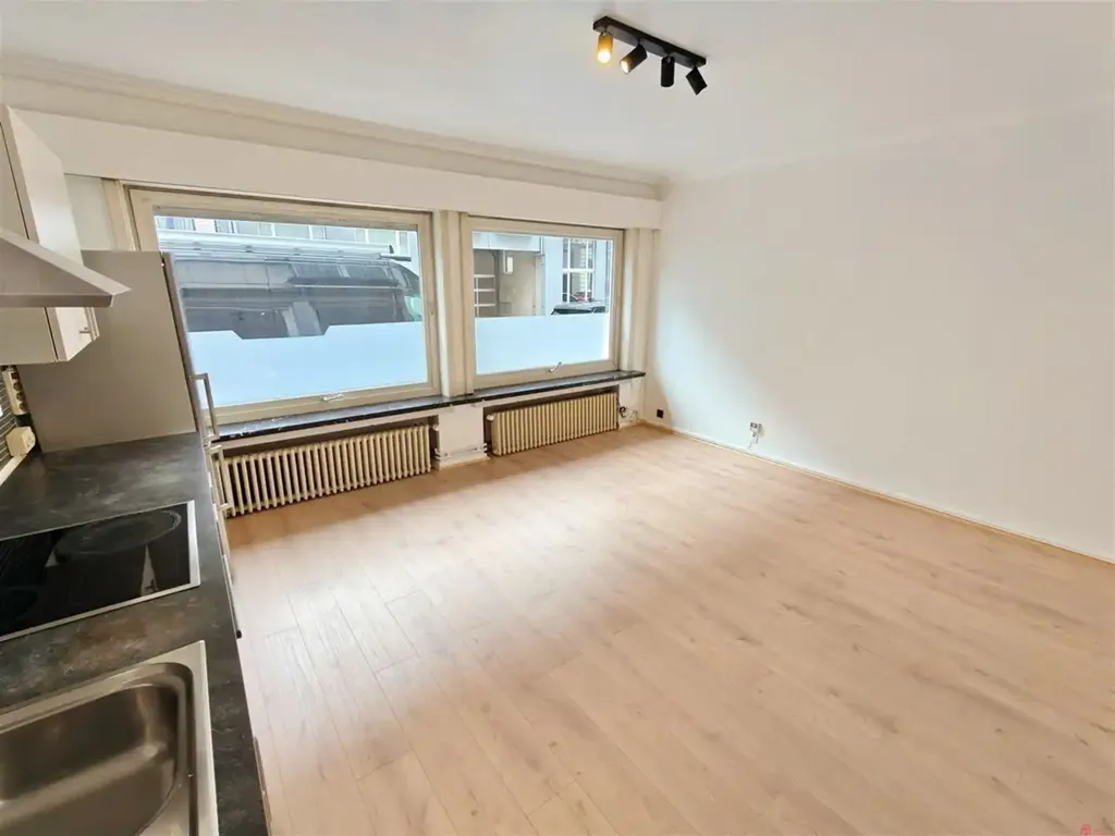 Cucina - Ready-to-Move Ground Floor Apartment in Kortrijk Centre