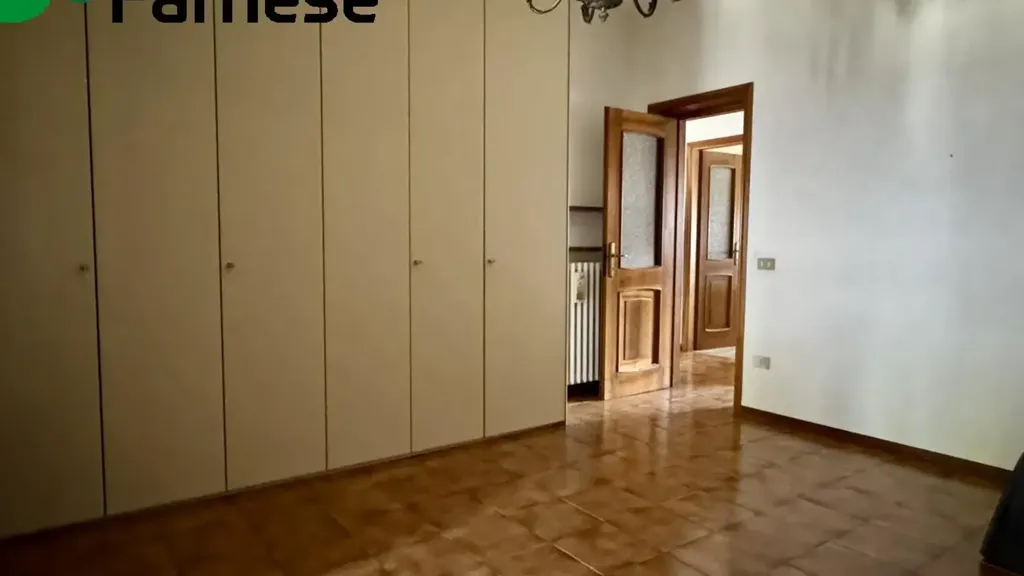 Chambres - Spacious Apartment with Balcony in Piacenza