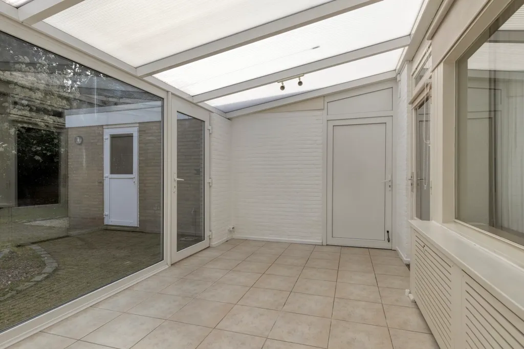 Terrass - Semi-Detached House with Serre in Baarlo