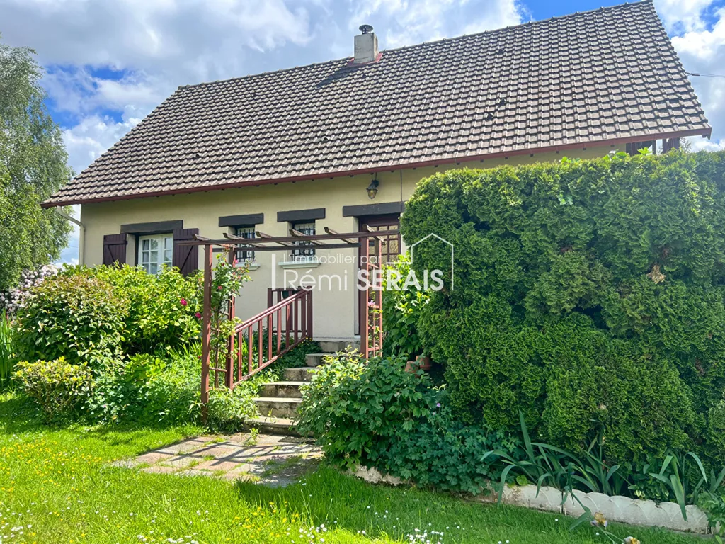 Esterno - Family House with Constructible Land in Aunay