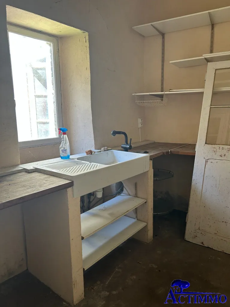 Cucina - Historic House for Renovation in Joigny