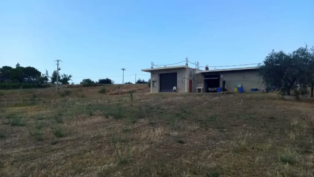 Aed - Warehouse with Workshop in Lanciano