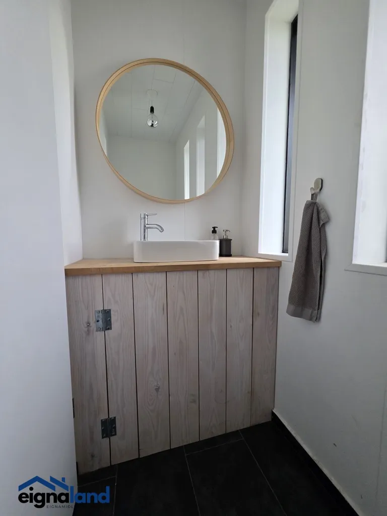 Maison 6 pièces à Borgarnes