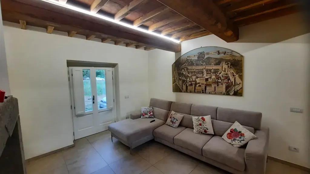 Elutuba - Rustic Home with Flat Garden in Castelfranco Piandisco