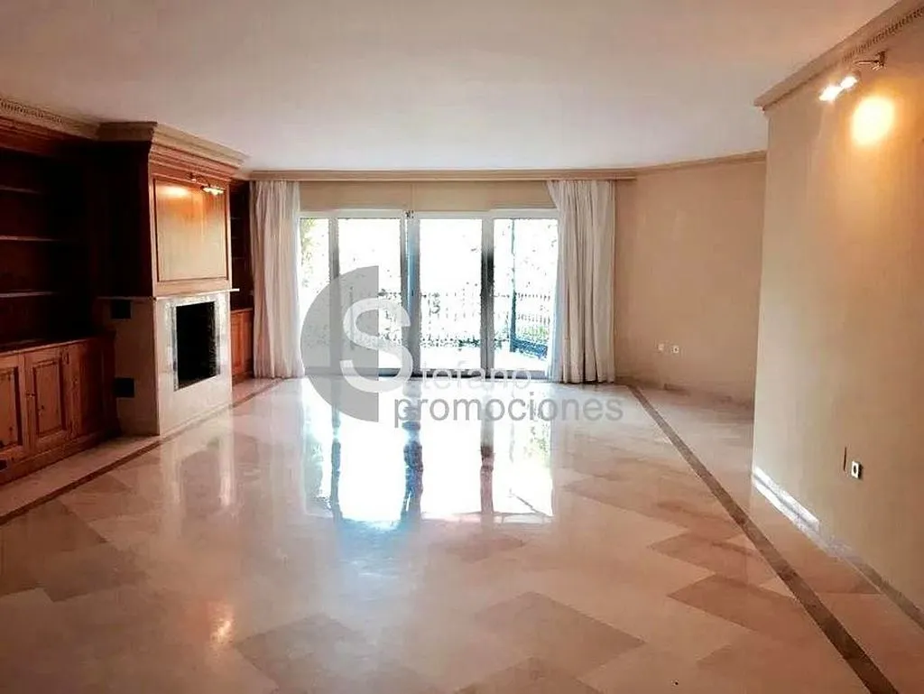 Living Room - Chalet with Terrace in Pedregalejo, Málaga