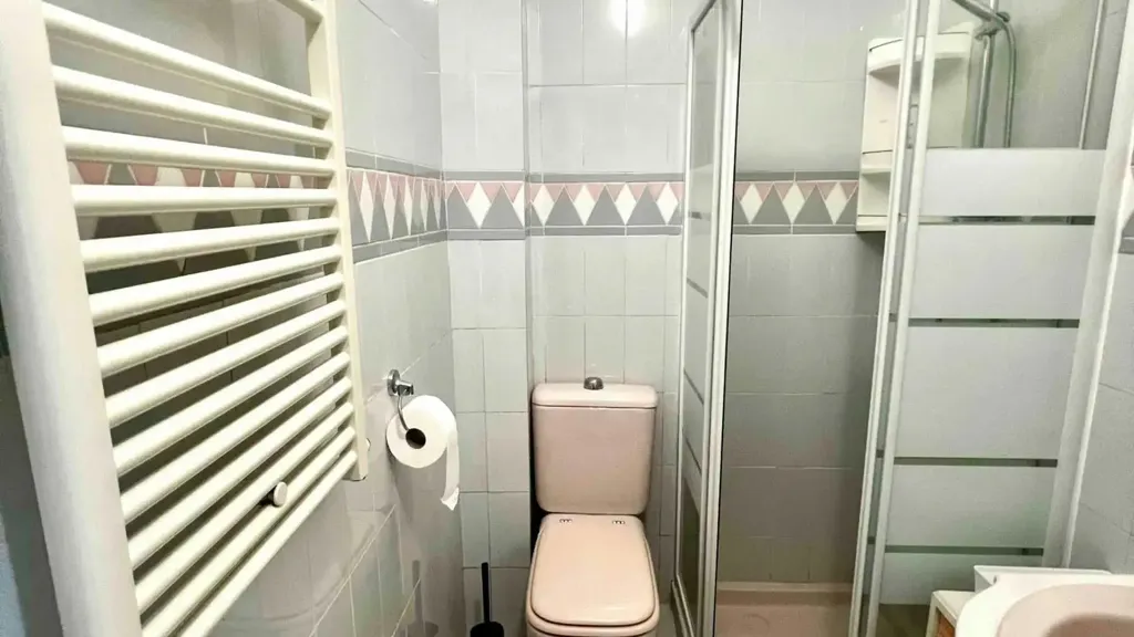 Vannitoad - Studio Apartment with Balcony in Milan