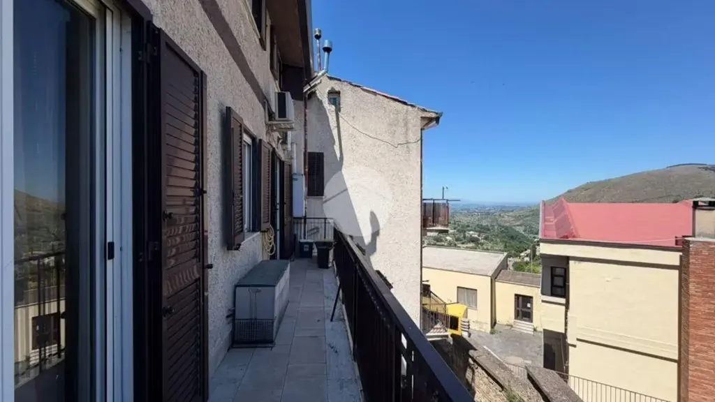 Rõdu - Rustic Apartment with Balcony in Nerola