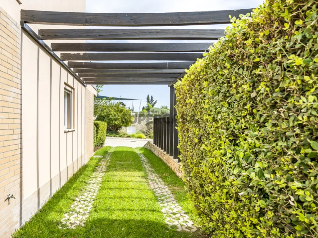Jardin - Duplex T2 with Private Garden in Lagoa