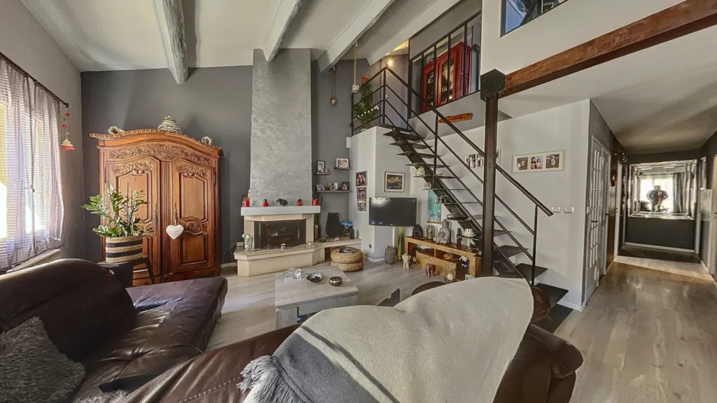 Séjour - Maison Intramuros avec Garage à Avignon