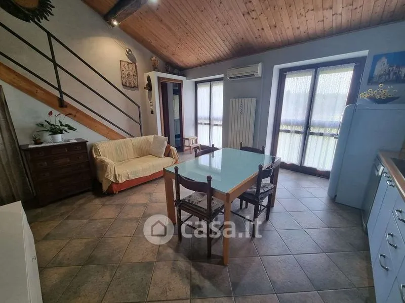 Söögituba - Duplex with Balcony in Limbiate Centre