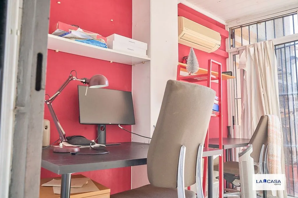 Bureau - Apartment with Terrace in Creu Coberta