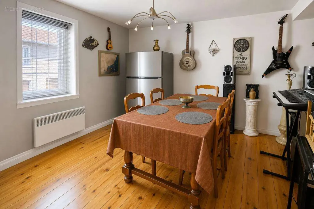 Salle à manger - Appartement T3 avec Parking à Decazeville
