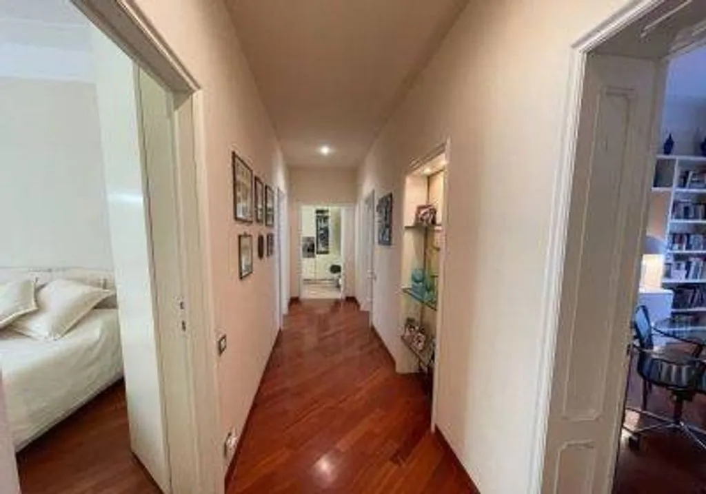 hallway_entrance