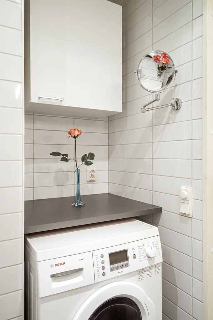 Lavanderia - Efficient Two-Bedroom Flat with South-Facing Balcony in Gothenburg