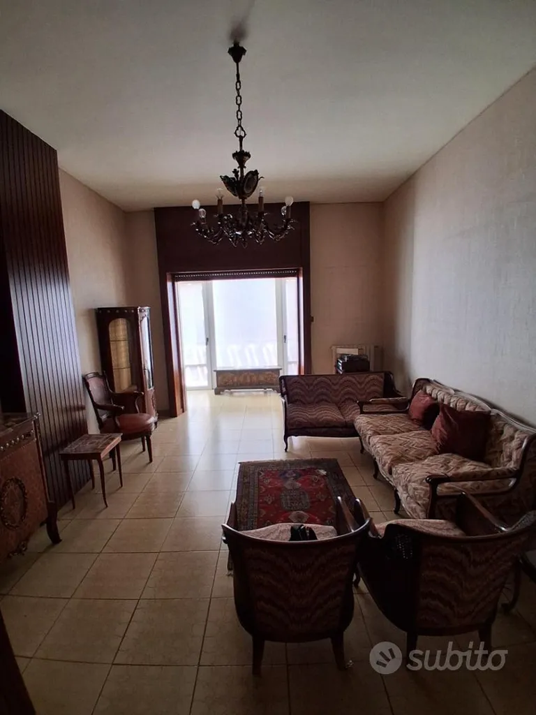 Séjour - Apartment with Balcony in Avellino Centre