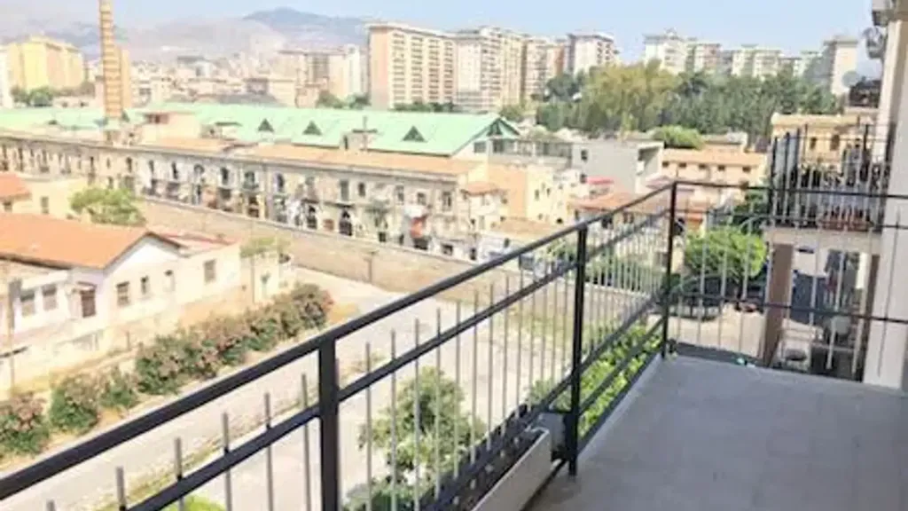 Rõdu - Penthouse Apartment with Panoramic Balcony in Palermo