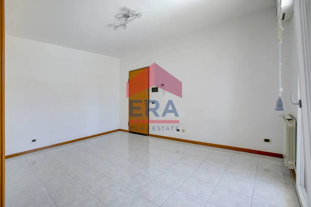 Toad - Apartment with Terrace in Acilia, Rome