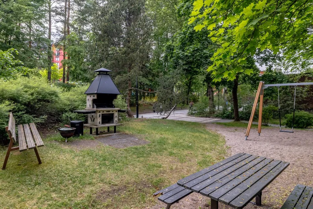 Aed - Apartment with Glazed Balcony in Vantaa