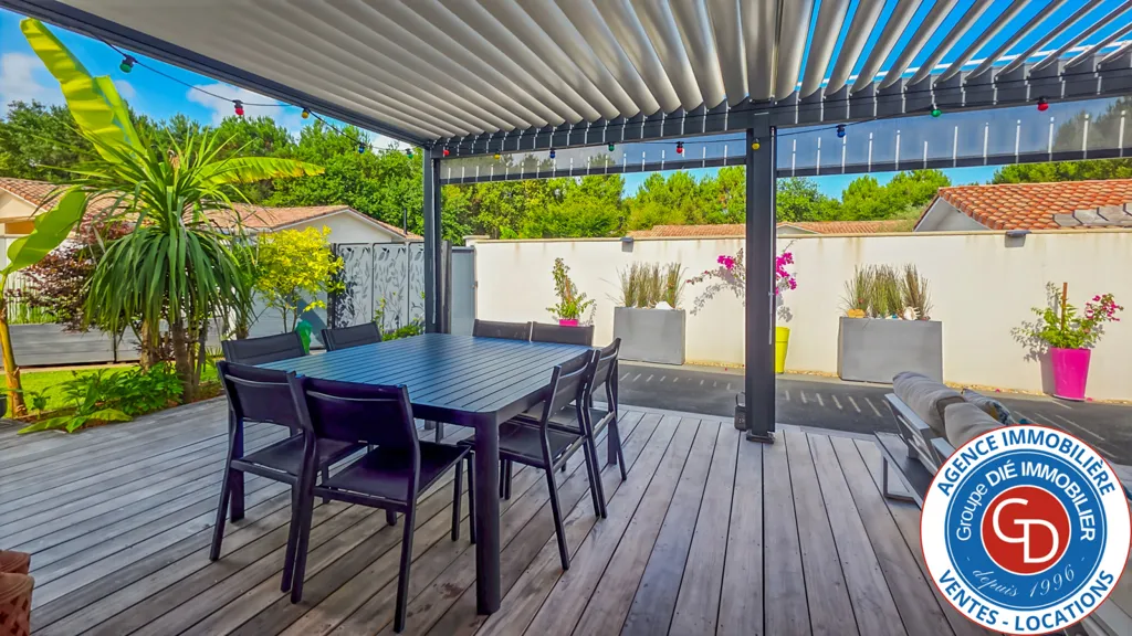 Terrass - Renovated Villa with Garden in Mios