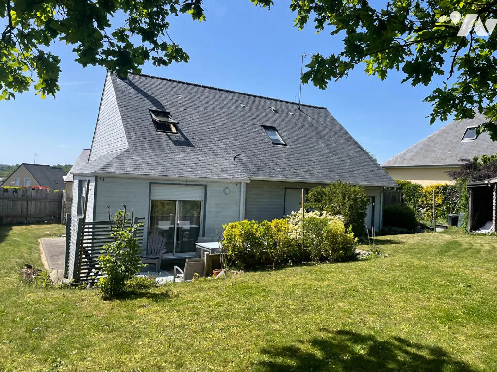 Giardino - Timber Frame House with Garden in Entrammes