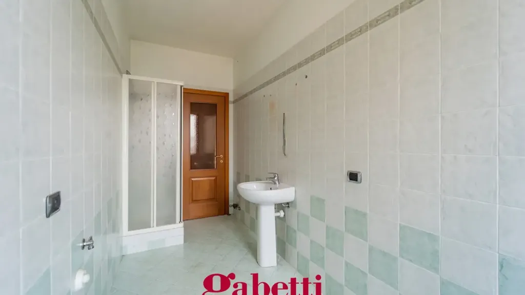 Vannitoad - First-Floor Flat with Two Balconies in Cavallermaggiore