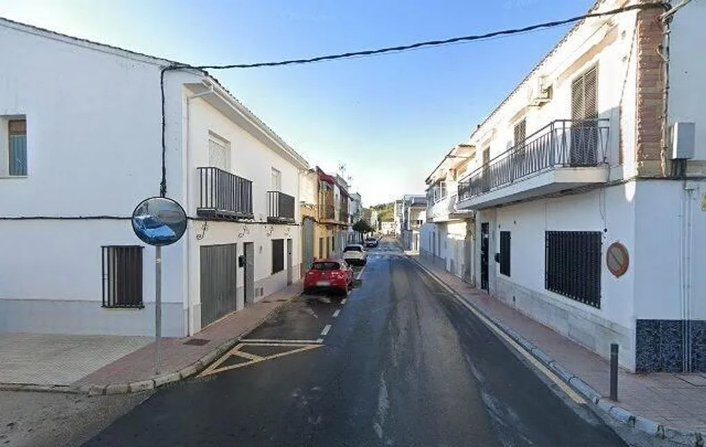 Välivaade - Occupied Flat in Linares with Street View